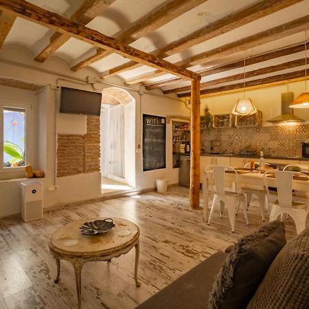 Apartamento En El Corazon De Tarragona. Planta Baja Con Patio. Bagian luar foto