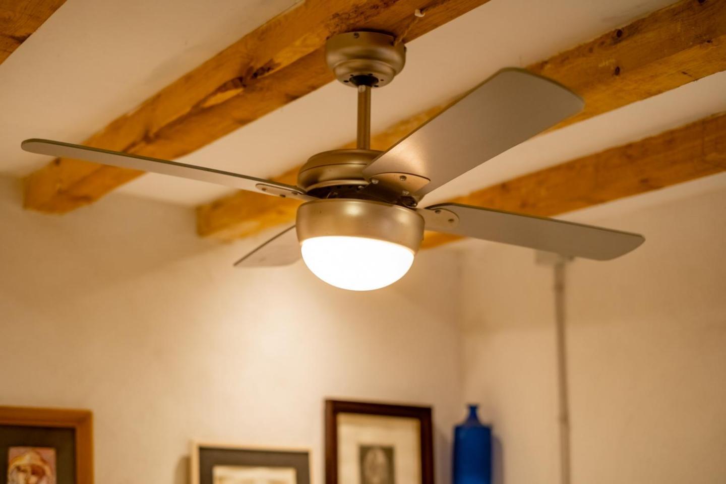Apartamento En El Corazon De Tarragona. Planta Baja Con Patio. Bagian luar foto