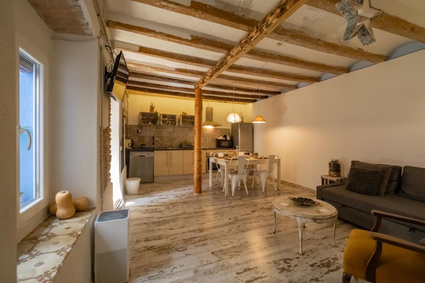 Apartamento En El Corazon De Tarragona. Planta Baja Con Patio. Bagian luar foto