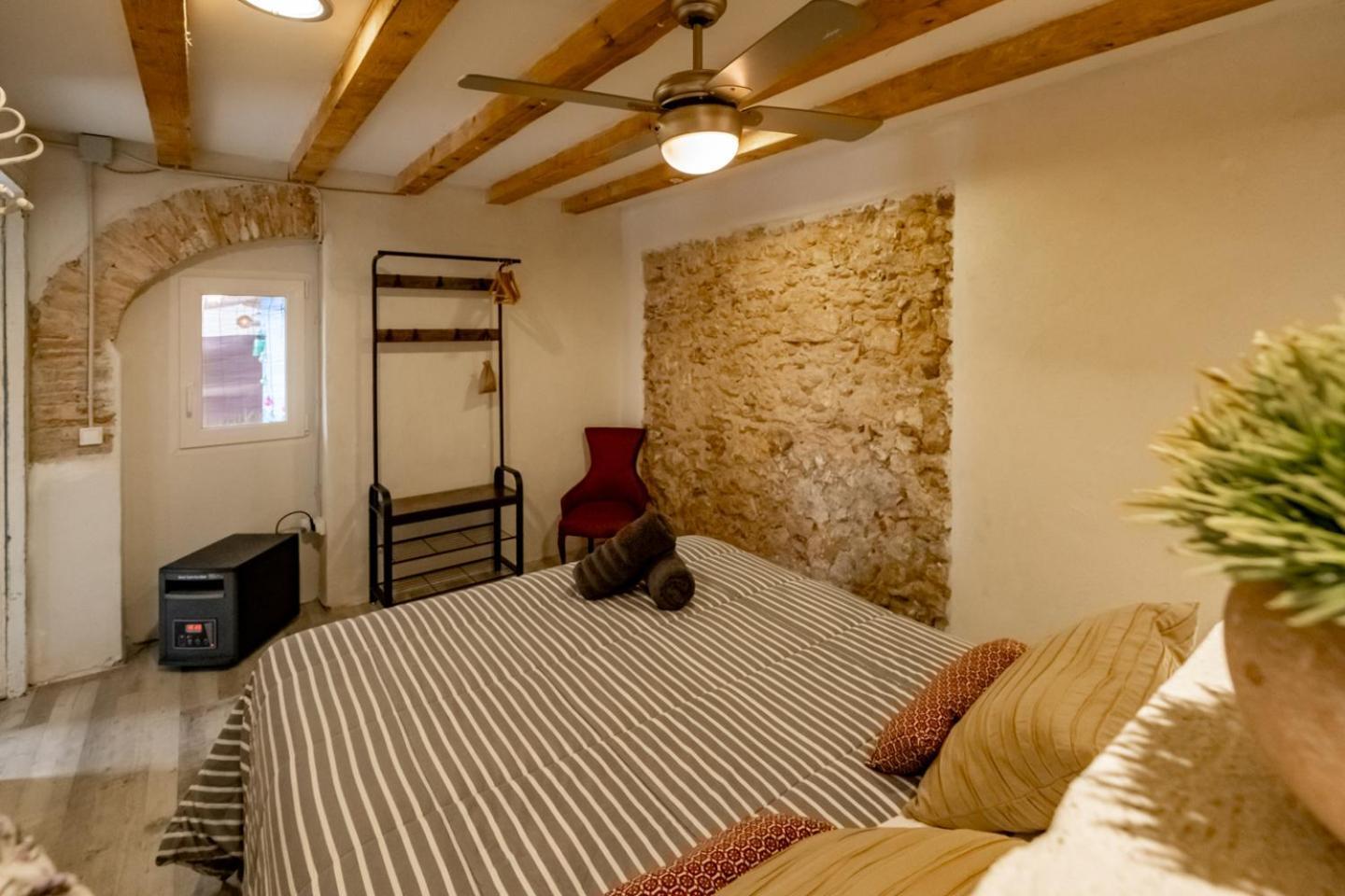 Apartamento En El Corazon De Tarragona. Planta Baja Con Patio. Bagian luar foto