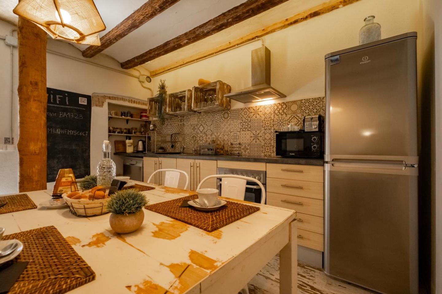 Apartamento En El Corazon De Tarragona. Planta Baja Con Patio. Bagian luar foto