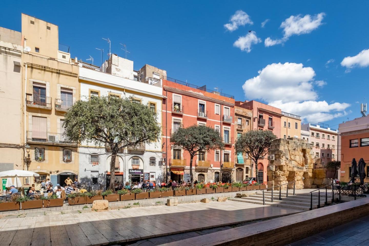 Apartamento En El Corazon De Tarragona. Planta Baja Con Patio. Bagian luar foto